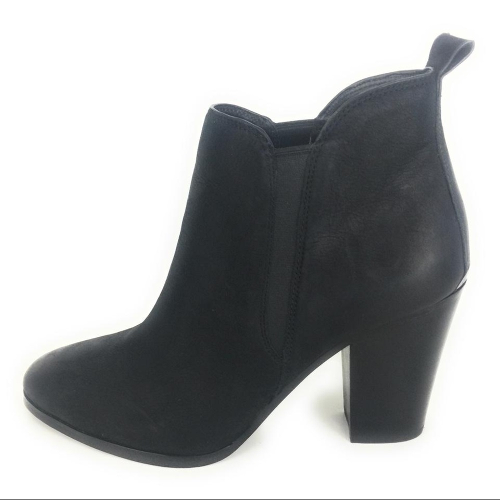 Michael Kors - leather black booties